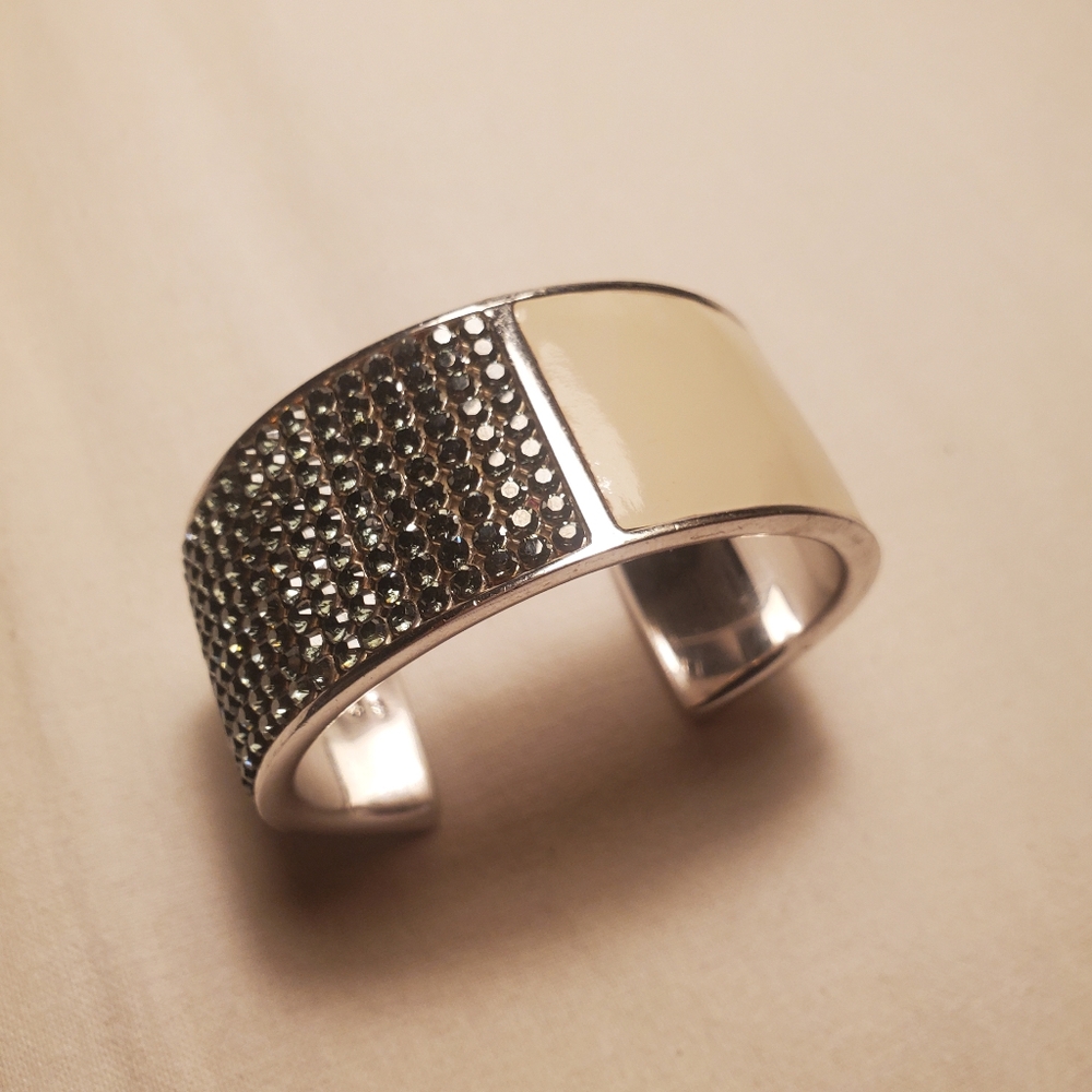 SWAROVSKI cuff
